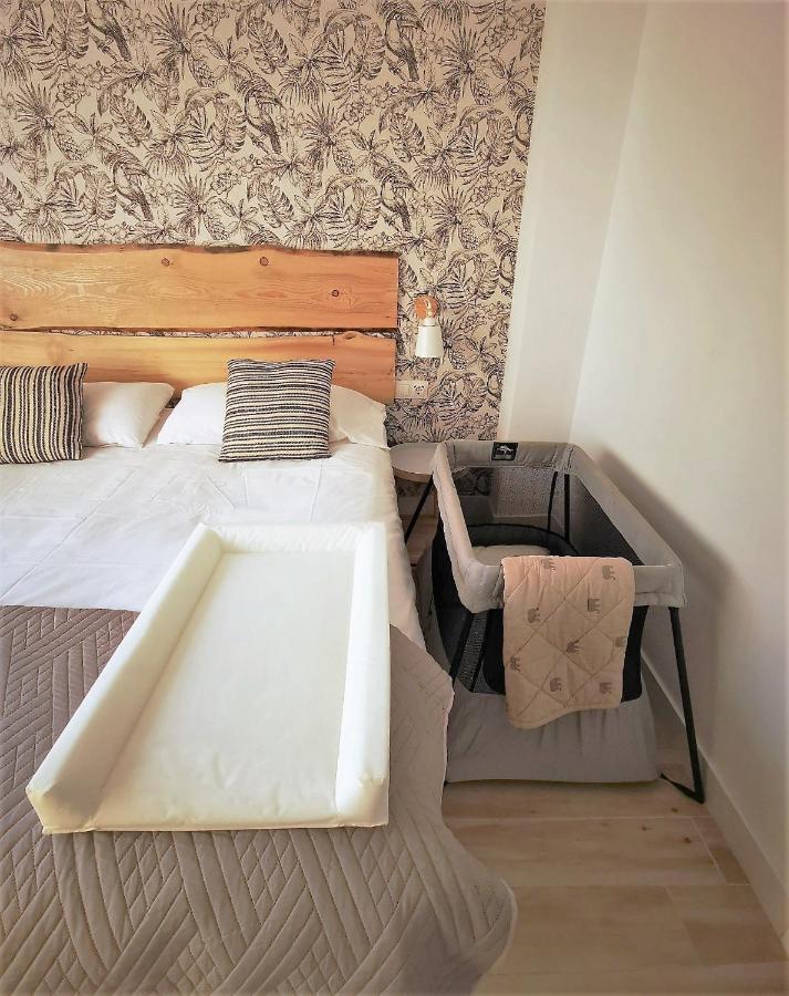 Urban Rose , Superb Private House In Historical Center, With Sunny Rooftop Málaga Kültér fotó